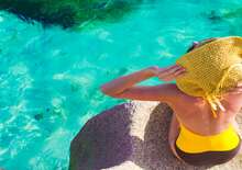 SEYCHELLES - AZ INDIAI-ÓCEÁN ÁLOMSZIGETEI - Budapest BUD, Repülő