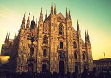 MILÁNÓ ÉS LOMBARDIA HERCEGI PALOTÁI - Kultúra és divat találkozása Lombardia fővárosában - Budapest, Busz