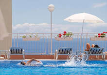 DORISOL ESTRELICIA -  BUD, Repülő