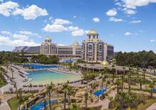 Delphin BE Grand Resort - BUDAPEST, Repülő