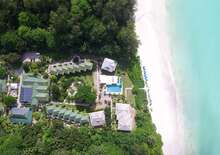 Seychelle-szigetek / Acajou Beach Resort Hotel**** / Praslin - budapest, Repülő