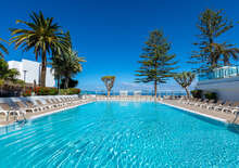 BEST SEMIRAMIS -  BUD, Repülő