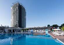 Burgas Beach - BUDAPEST, Repülő