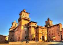 Az ősi köztársaság, San Marino - Budapest Budapest, Busz