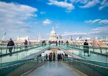 TAVASZKÖSZÖNTŐ LONDONBAN - Tower, Stonehenge és Salisbury. Hajóval a Temzén - Budapest, Repülő