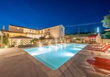 Makris Yialos Apartmanház -  BUD, Repülő