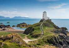 Wales, a Kelta-tenger meseországa -  BUD, Repülő