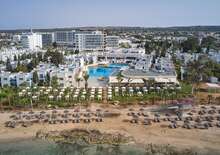 Atlantica Callisto Tourist Village - Budapest, Repülő