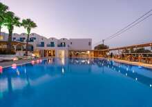 Kamari Beach Hotel - Budapest, Repülő