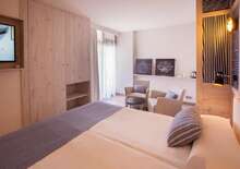 CORALLIUM BEACH BY LOPESAN HOTELS