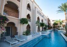 The Grand Palace - VIE VIE, Repülő