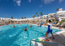 RIU PARAISO LANZAROTE -  VIE, Repülő