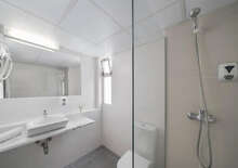 DORISOL ESTRELICIA -  BUD, Repülő