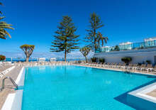 BEST SEMIRAMIS -  BUD, Repülő