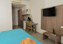 BLUE HORIZON APARTMENTS