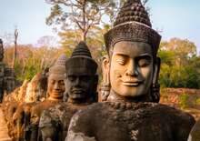 VIETNÁM, KAMBODZSA ÉS LAOSZ - Angkor misztikus legendája - Budapest, Repülő