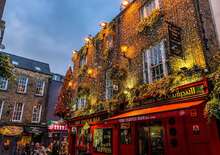 ADVENT DUBLIN REPÜLŐVEL - Időutazás az ír fővárosban ünnepi hangulatban - Budapest, Repülő