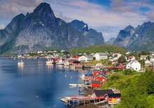 Nordkapp: Észak-Norvégia az éjféli nap fényében -  BUD, Repülő