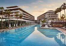 Achantus & Cennet Barut Collection - BUDAPEST BUD, Repülő