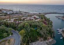 Palm Bay Hotel ( Sissi)