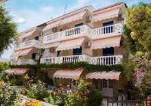 Borsalino apartmanház - Budapest BUD, Repülő