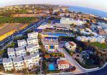 Theo Sunset Bay Holiday Village -  BUD, Repülő