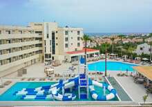 Toxotis Hotel -  BUD, Repülő