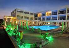 Nelia Gardens Hotel -  BUD, Repülő