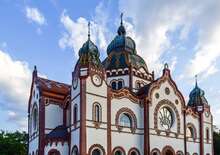 ŐSSZEL A VAJDASÁGBAN ÉS SZERBIÁBAN - Délvidéki magyar emlékek nyomában egészen a nyüzsgő Belgrádig - Budapest, Busz