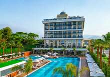 Serenity Queen Hotel - DEBRECEN, Repülő