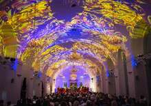 Újévi koncert a császári Schönbrunnban - Budapest, Busz