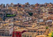 SZICÍLIA NAGYKÖRUTAZÁS 10 NAP - Etna, Taormina, Siracusa, Agrigento...  Palermóból hajóval a Tirrén-tengeren - Budapest, Busz