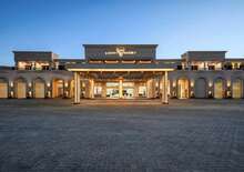 The V Luxury Resort - BUDAPEST, Repülő