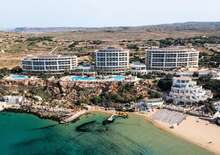 Radisson Blu Resort And Spa Malta Golden Sands - Budapest, Repülő