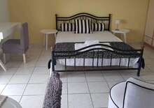 Bessies Village ** ÖE - Budapest BUD, Repülő