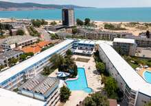 Azurro - BUD BUD, Repülő