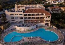 Castelsardo Resort - Budapest, Repülő