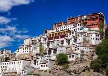 Indus-völgyi kolostoroktól, Kőrösi Csoma Sándor szobájáig -  BUD, Repülő