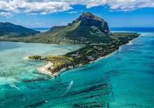 Újév a Paradicsom Szigetén -  BUD, Repülő