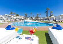 BUNGALOWS VISTA OASIS -  BUD, Repülő