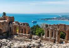 AZ ISMERETLEN SZICÍLIA - Budapest BUD, Repülő