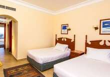 Titanic Resort & Aquapark - VIE VIE, Repülő