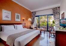 Pharaoh Azur Resort - VIE VIE, Repülő