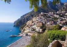 A VEZÚVTÓL AZ AMALFI PARTOKIG -REPÜLŐVEL - Duino kastélya, Caserta, Capri, Sorrento, Positano, Ravello, Ferrara - Budapest, Repülő
