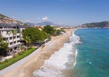 Floria Beach Hotel**** - AI - Debrecen DEB, Repülő